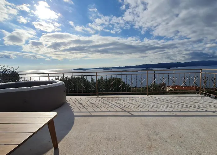 Villa More