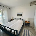 Villa Villa More