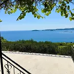 Villa More