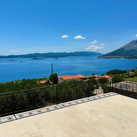 Villa Villa More