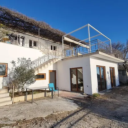 Villa Villa More *