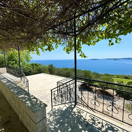 Vila Villa More Postup