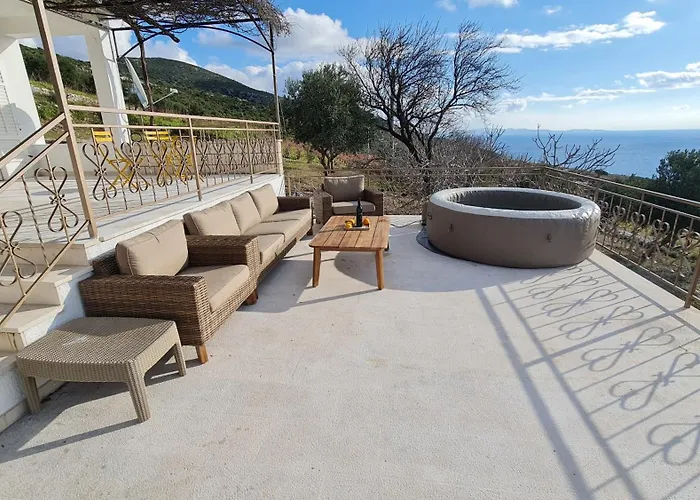 빌라 Villa More Postup